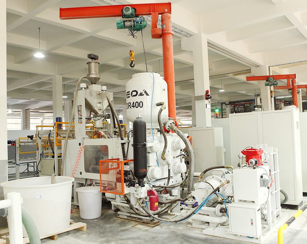  Isostatic press